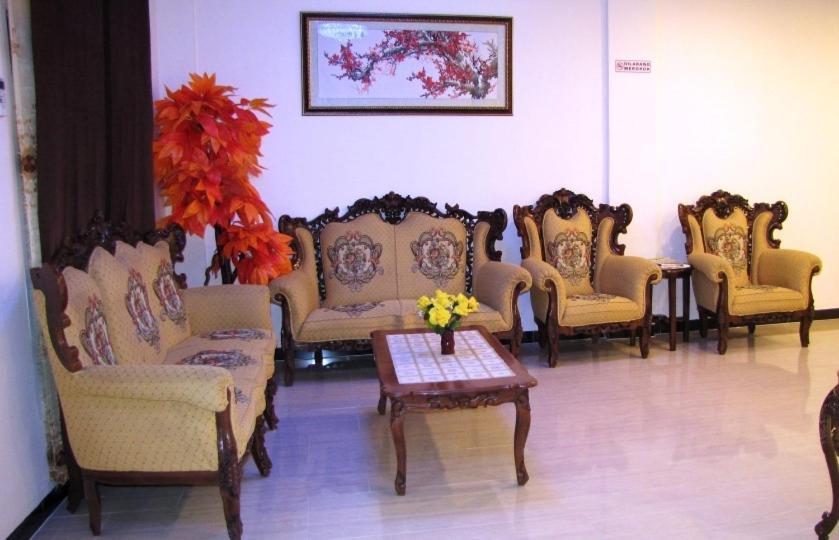 פאנגקאלפינאנג Hotel Mitra Garden מראה חיצוני תמונה